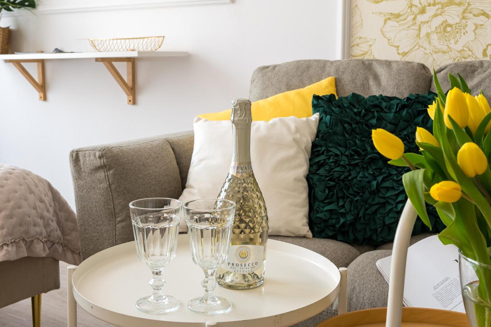 Green Oasis Charming Loft In A Historic Warsaw Tenement House 900 M From Central Station Eksteriør billede